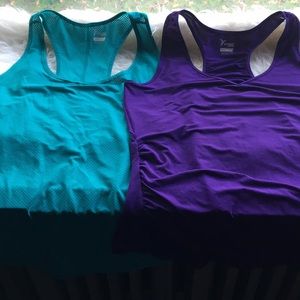 Old navy athletic tops size XL